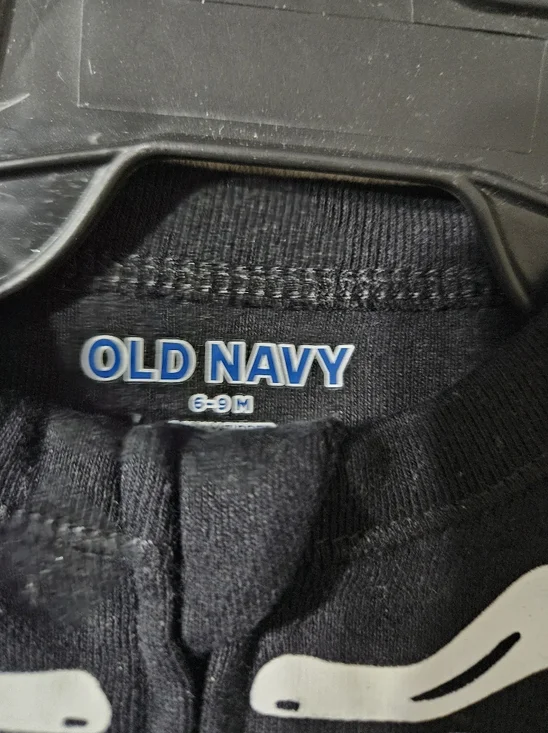 NWT! Old Navy Skeleton Baby Onesie 6-9M - Picture 4 of 4